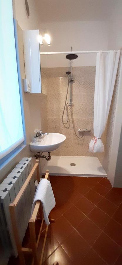 Iseo Portelle Holiday With Private Parking And Bike Storage Bagian luar foto