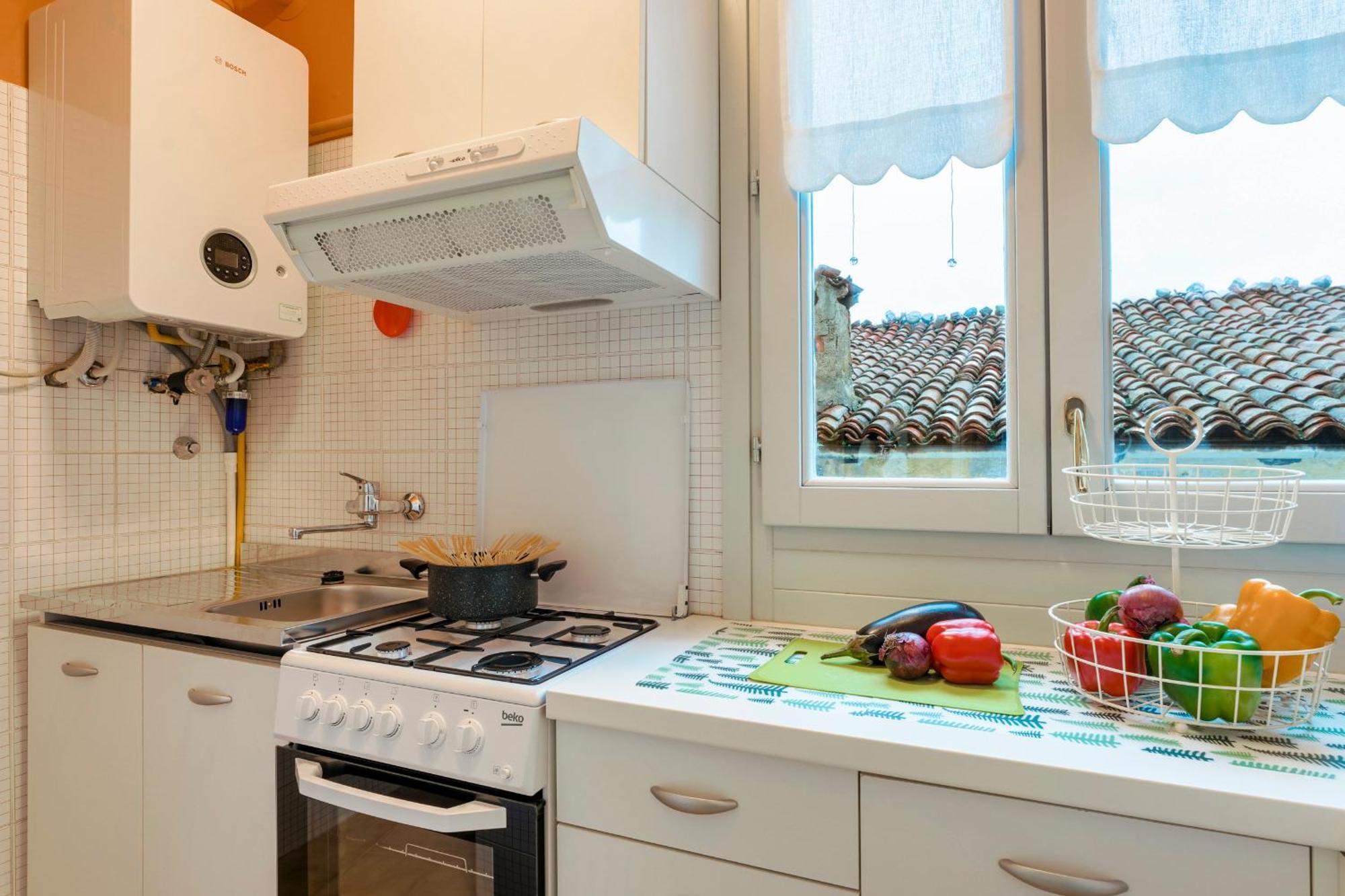 Iseo Portelle Holiday With Private Parking And Bike Storage Bagian luar foto